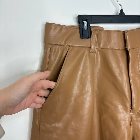 Abercrombie & Fitch hi rise vegan leather tan shorts size large - Picture 3 of 8